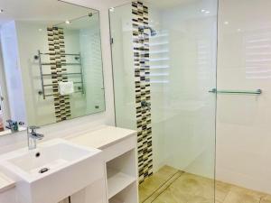 BeachView Apartments at Villa Paradiso