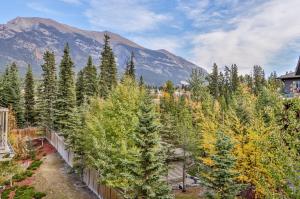 CHARMING 1 Bdrm plus loft with VIEWS managed by Little Sister Getaways