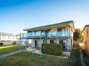 45 Hillside Cres Beach House - Narooma