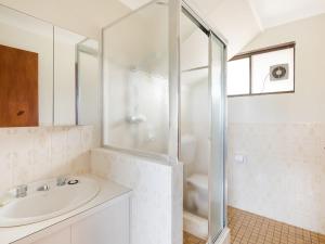 Allawah Beach House - 29 Dalmeny Drive, Kianga