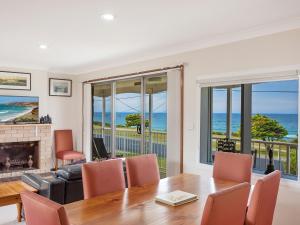 Allawah Beach House - 29 Dalmeny Drive, Kianga