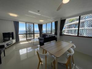 Aries Holiday Apartments