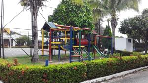 Acogedor y cómoda casa vacacional Condominios Flandes