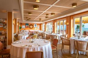 Roslin Beach Hotel