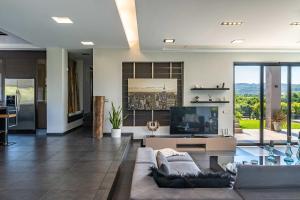 Villa Vega I "Heated" pool, next to nature!