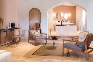Hotels Chateau L'Hospitalet Wine Resort Beach & Spa : photos des chambres