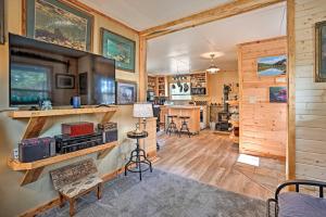 High Lakes Hideaway La Pine Fishing Cabin!