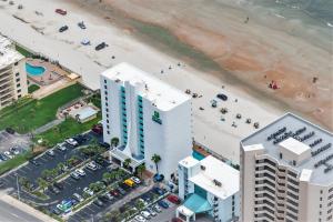 Holiday Inn Express & Suites Oceanfront Daytona Beach Shores by IHG