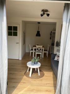 Holiday Home room in Zomerhuis aan Zee