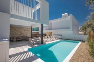 Kube Luxury Villas
