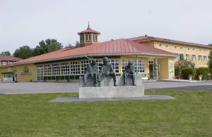 约克巴克恩卡拉塔斯好特尔酒店 - 维默比