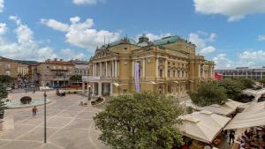 Apartments ART TEATRO 