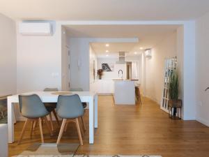 Pz triana amplio, moderno y luminoso apt 2d 2b