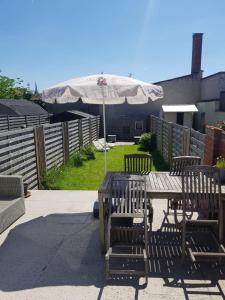 Home Bruges Cosy Comfort Modern Couple Privacy walking distance City center Kitchen Terrace Garden