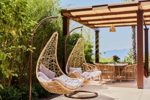 Przice Gardens Apartment with Pool