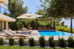 Przice Gardens Apartment with Pool