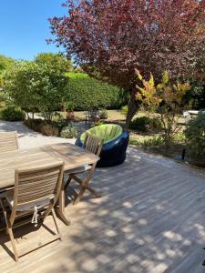 Appartements appartement rez de villa proche port et plages de Sanary : photos des chambres