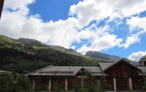 Appartements de la Chamoissiere : Appartement avec Terrasse