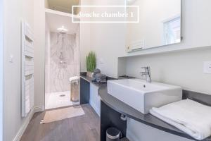 Appartements La Cour Doree : photos des chambres