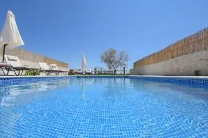 Arismari Villa - Heated Private Pool - Myrtia