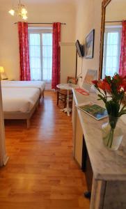 Hotels Hotel Richelieu : photos des chambres