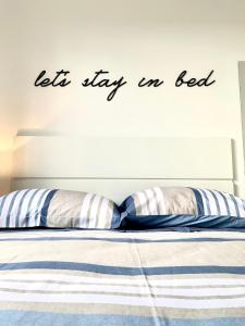 505 - Apartamento Lindo, amplo e decorado, mobiliario moderno, cozinha completa com utensílios , Excelente vista da cidade e localização privelegiada no bairro Bigorrilho proxímo de shopping e parques