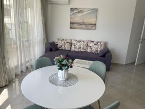 Horizon Katrina Apartments - Sea line & Beach Access