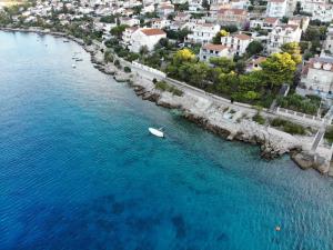 Summer Lounge Apartment