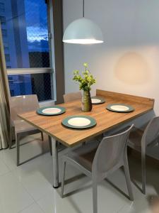 Flat 303 - Condomínio Park Veredas - Acesso ao Rio - Completo com ar no quarto e na sala