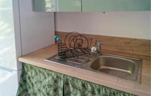 1 Bedroom Awesome Home In Bibiche