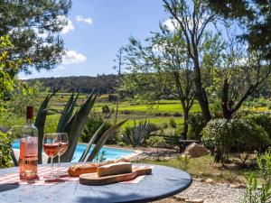 Villas Majestic Villa in Montbrun with Private Heated Pool : photos des chambres