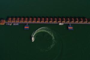 Le ROI Floating Huts & Eco Rooms Tehri