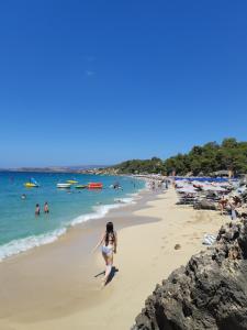 Rania Apartments Helmata