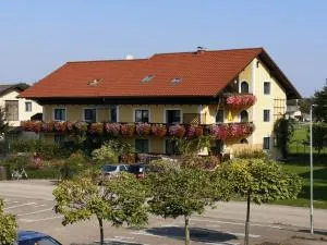 Ferien-Garconniere Hemetsberger - 魏勒格