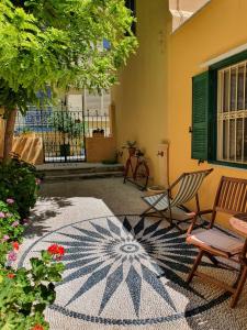 Maison Masse - Historic Residence with Private Courtyard