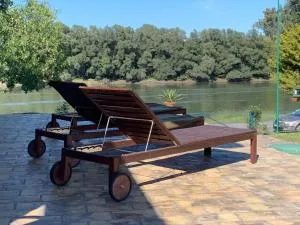 UDIČARSKI DOM UŠĆE - Opatovac