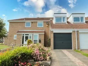 Teàrlach House - Shilbottle