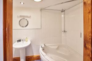 Host & Stay - The Arches Country House