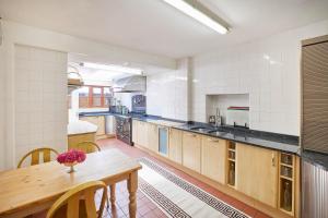 Host & Stay - The Arches Country House