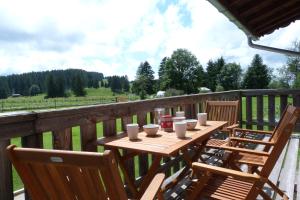 Maisons de vacances LA GRANGE DE HAUTE-JOUX : photos des chambres