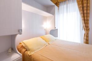 Double or Twin Room with Pool View room in Hotel Corinna