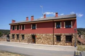 APARTAMENTOS LAS ERAS - Grado del Pico