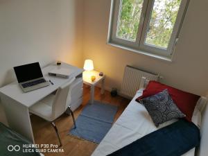 CITY CENTER PEARL #new#free reserved parking in garage elevator direct access#business and pleasure#city view&balcony&sunny&cafes&markets&tram#city center#working room#2 toliets#2 bedrooms