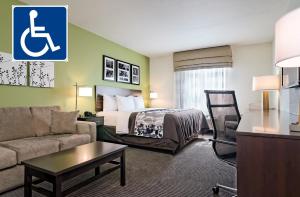 King Suite Upgrade - Accessible/Non-Smoking room in Sleep Inn & Suites - Fort Scott