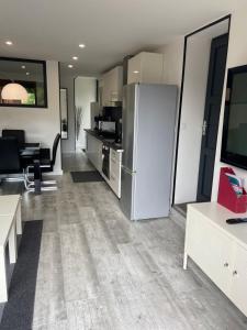 Appartements Charmant studio neuf de 40m2 / tout confort : photos des chambres