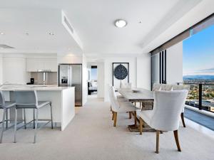 Private Rooftop Spa Penthouse apartment - Sierra Grand - CoastHM