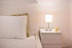 Apartment at Megaro Mousikis st semi basement 1bed 2 pers by MPS