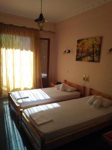 Standard Twin Room with Garden View room in Hotel Faraggi