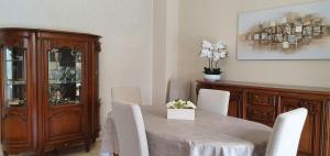 La casa de Margarita y Sisco, Villa avec piscine