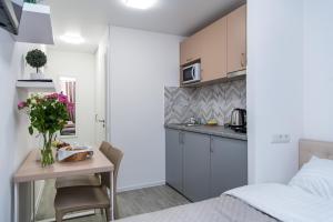 Стильні апартаменти MYFREEDOM ідеальна локація поруч із метро Кловська та БЦ Парус